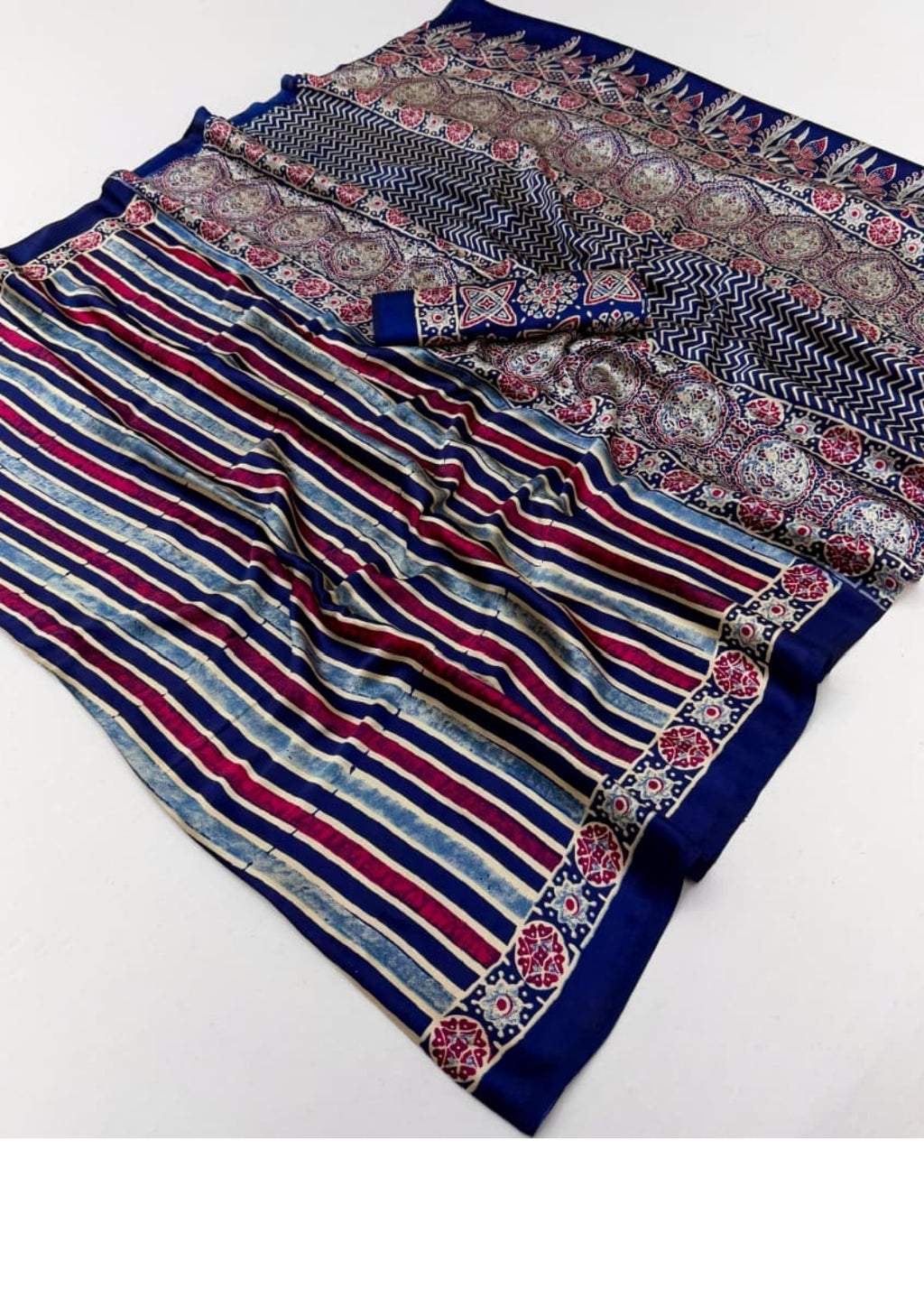 Ajrak Aura
